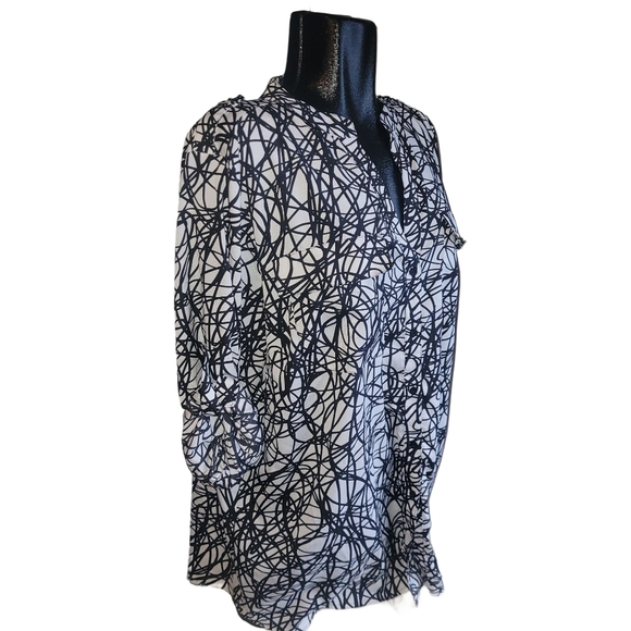 Calvin Klein White and Black Abstract Shirt 1X - Picture 3 of 7